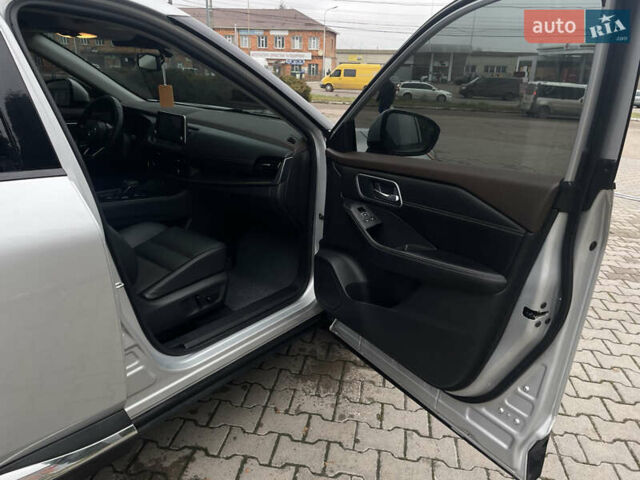 Серый Ниссан Rogue, объемом двигателя 2.49 л и пробегом 57 тыс. км за 25200 $, фото 14 на Automoto.ua