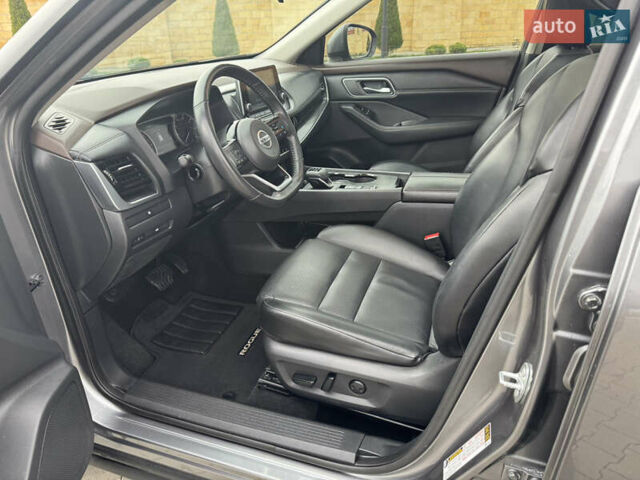 Сірий Ніссан Rogue, об'ємом двигуна 2.49 л та пробігом 140 тис. км за 23500 $, фото 38 на Automoto.ua
