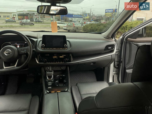 Серый Ниссан Rogue, объемом двигателя 2.49 л и пробегом 57 тыс. км за 25200 $, фото 11 на Automoto.ua