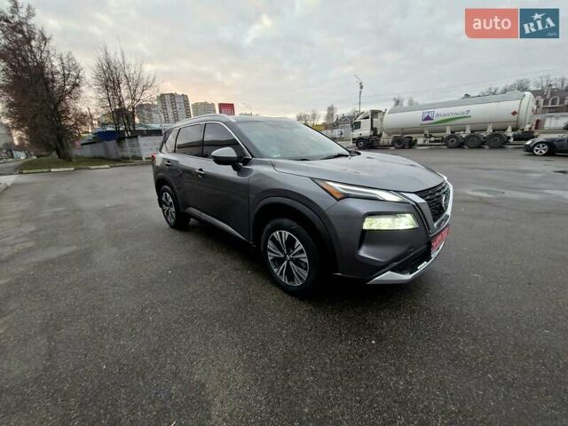 Сірий Ніссан Rogue, об'ємом двигуна 0 л та пробігом 55 тис. км за 23800 $, фото 2 на Automoto.ua