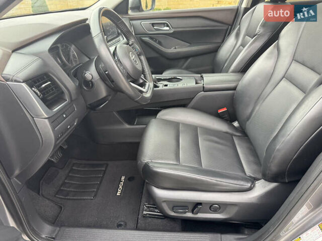 Сірий Ніссан Rogue, об'ємом двигуна 2.49 л та пробігом 140 тис. км за 23500 $, фото 37 на Automoto.ua