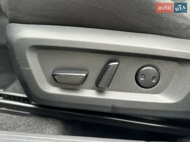 Сірий Ніссан Rogue, об'ємом двигуна 2.49 л та пробігом 127 тис. км за 18800 $, фото 49 на Automoto.ua