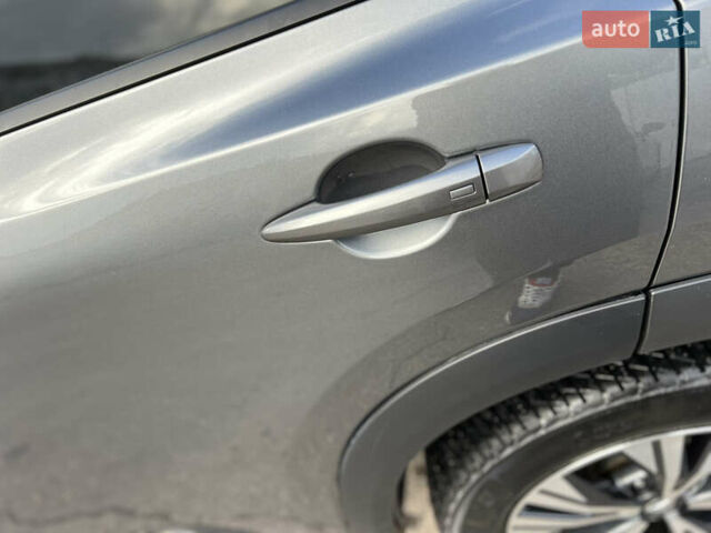 Сірий Ніссан Rogue, об'ємом двигуна 2.49 л та пробігом 91 тис. км за 22700 $, фото 12 на Automoto.ua