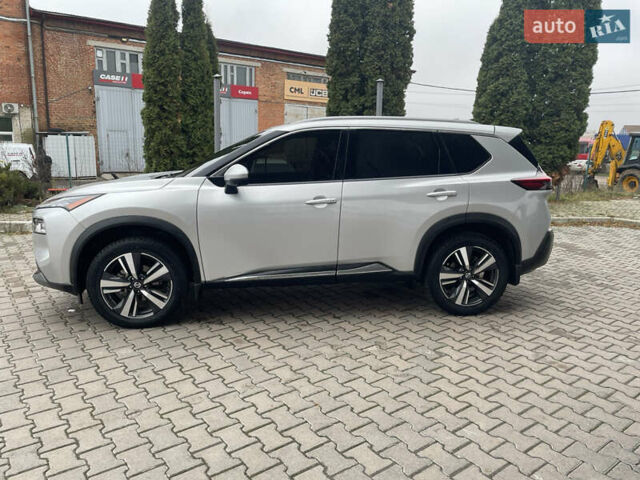 Серый Ниссан Rogue, объемом двигателя 2.49 л и пробегом 57 тыс. км за 25200 $, фото 3 на Automoto.ua