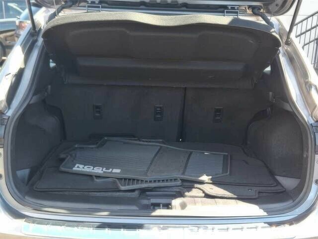 Серый Ниссан Rogue, объемом двигателя 2 л и пробегом 19 тыс. км за 11999 $, фото 10 на Automoto.ua