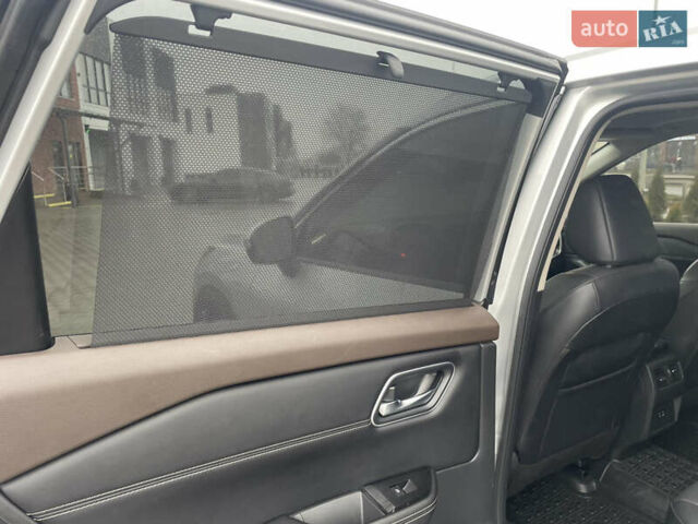 Серый Ниссан Rogue, объемом двигателя 2.49 л и пробегом 145 тыс. км за 22850 $, фото 27 на Automoto.ua