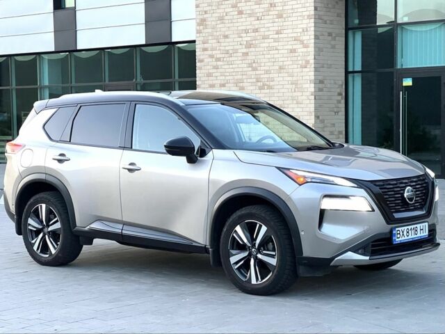 Сірий Ніссан Rogue, об'ємом двигуна 2.5 л та пробігом 148 тис. км за 27500 $, фото 3 на Automoto.ua