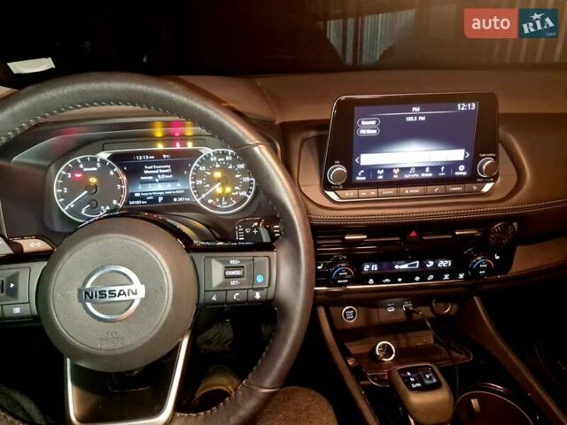 Сірий Ніссан Rogue, об'ємом двигуна 0 л та пробігом 55 тис. км за 23800 $, фото 11 на Automoto.ua