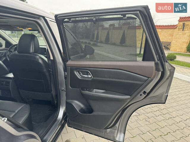 Сірий Ніссан Rogue, об'ємом двигуна 2.49 л та пробігом 140 тис. км за 23500 $, фото 12 на Automoto.ua