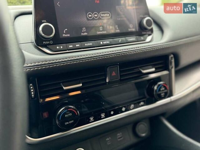 Сірий Ніссан Rogue, об'ємом двигуна 2.49 л та пробігом 127 тис. км за 18800 $, фото 35 на Automoto.ua