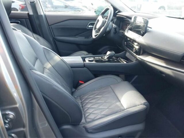 Серый Ниссан Rogue, объемом двигателя 1.5 л и пробегом 44 тыс. км за 14900 $, фото 7 на Automoto.ua