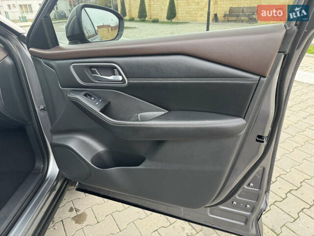 Сірий Ніссан Rogue, об'ємом двигуна 2.49 л та пробігом 140 тис. км за 23500 $, фото 11 на Automoto.ua