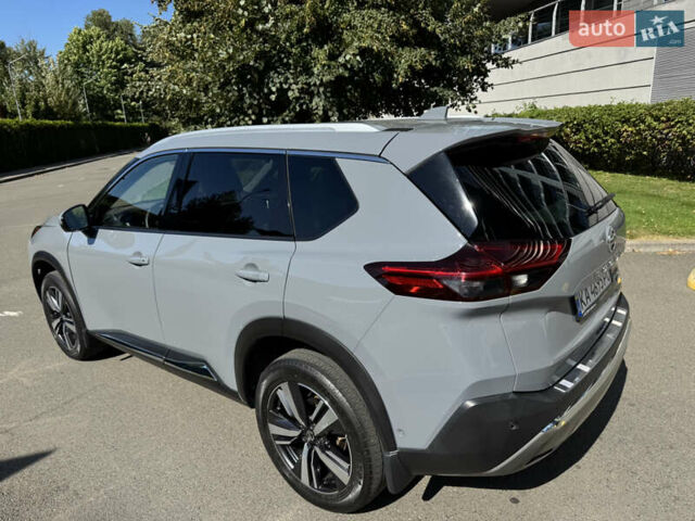 Сірий Ніссан Rogue, об'ємом двигуна 2.49 л та пробігом 27 тис. км за 30900 $, фото 3 на Automoto.ua