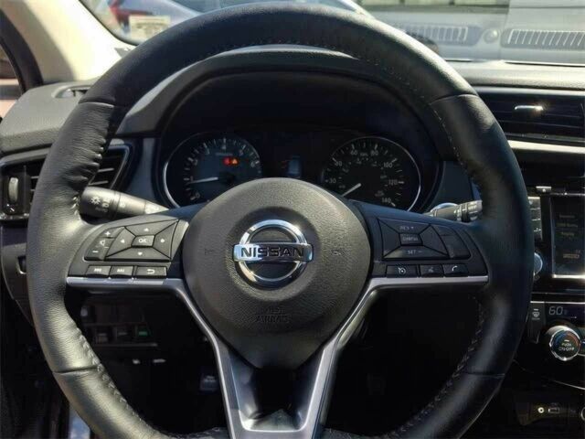 Серый Ниссан Rogue, объемом двигателя 2 л и пробегом 19 тыс. км за 11999 $, фото 6 на Automoto.ua