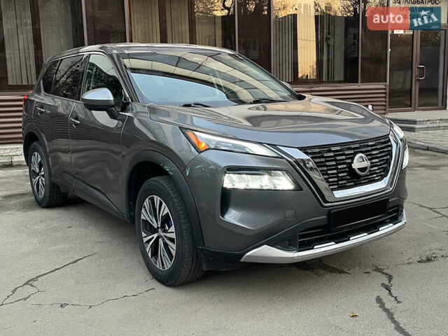 Серый Ниссан Rogue, объемом двигателя 2.49 л и пробегом 151 тыс. км за 19990 $, фото 3 на Automoto.ua
