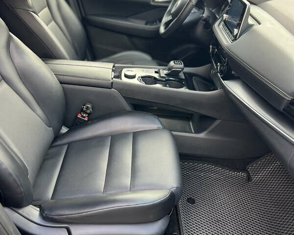 Сірий Ніссан Rogue, об'ємом двигуна 2.49 л та пробігом 91 тис. км за 22700 $, фото 6 на Automoto.ua