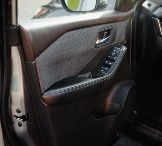 Сірий Ніссан Rogue, об'ємом двигуна 2.49 л та пробігом 125 тис. км за 24200 $, фото 24 на Automoto.ua