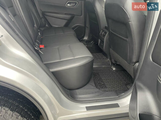 Серый Ниссан Rogue, объемом двигателя 2.49 л и пробегом 145 тыс. км за 22850 $, фото 29 на Automoto.ua