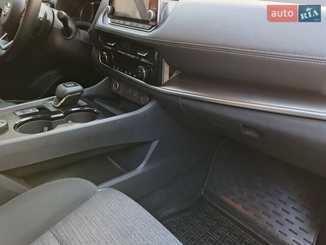 Серый Ниссан Rogue, объемом двигателя 2.49 л и пробегом 104 тыс. км за 21600 $, фото 27 на Automoto.ua