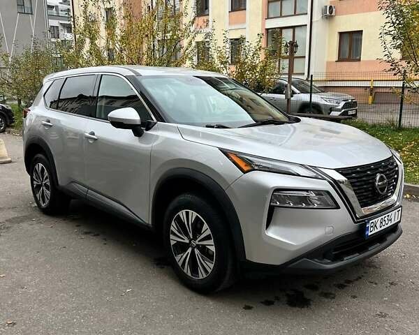 Серый Ниссан Rogue, объемом двигателя 2.49 л и пробегом 122 тыс. км за 21500 $, фото 5 на Automoto.ua