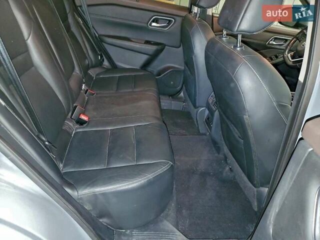 Серый Ниссан Rogue, объемом двигателя 2.49 л и пробегом 129 тыс. км за 5100 $, фото 10 на Automoto.ua