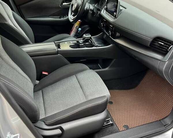 Серый Ниссан Rogue, объемом двигателя 2.49 л и пробегом 122 тыс. км за 21500 $, фото 23 на Automoto.ua