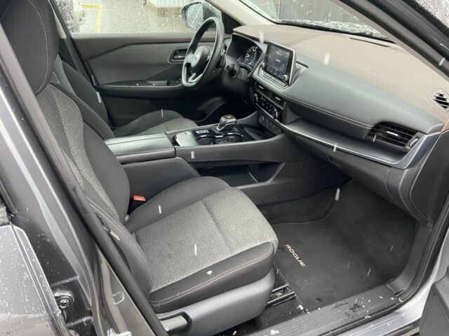 Серый Ниссан Rogue, объемом двигателя 2.5 л и пробегом 79 тыс. км за 21000 $, фото 10 на Automoto.ua