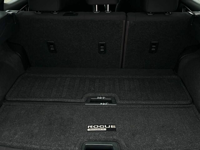 Серый Ниссан Rogue, объемом двигателя 2 л и пробегом 123 тыс. км за 14999 $, фото 20 на Automoto.ua