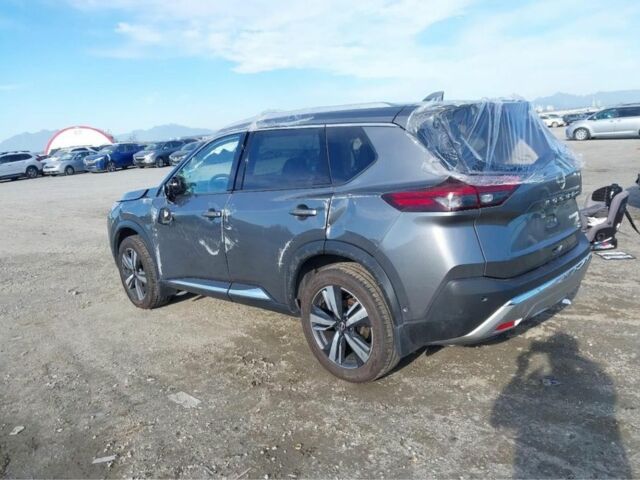 Серый Ниссан Rogue, объемом двигателя 1.5 л и пробегом 44 тыс. км за 14900 $, фото 3 на Automoto.ua