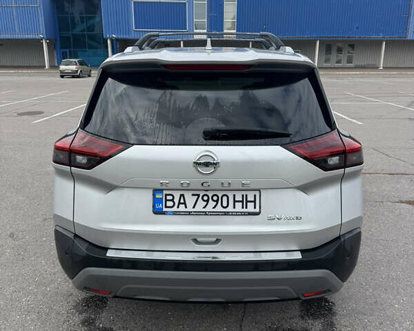 Серый Ниссан Rogue, объемом двигателя 2.49 л и пробегом 83 тыс. км за 23200 $, фото 5 на Automoto.ua
