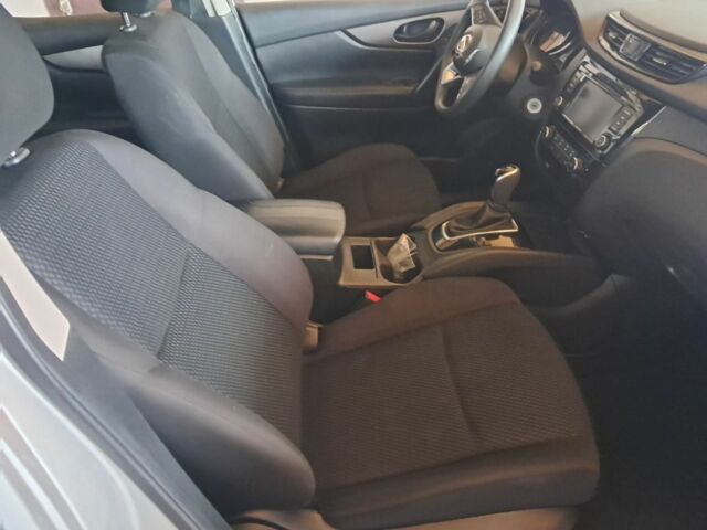 Серый Ниссан Rogue, объемом двигателя 0 л и пробегом 92 тыс. км за 12000 $, фото 6 на Automoto.ua