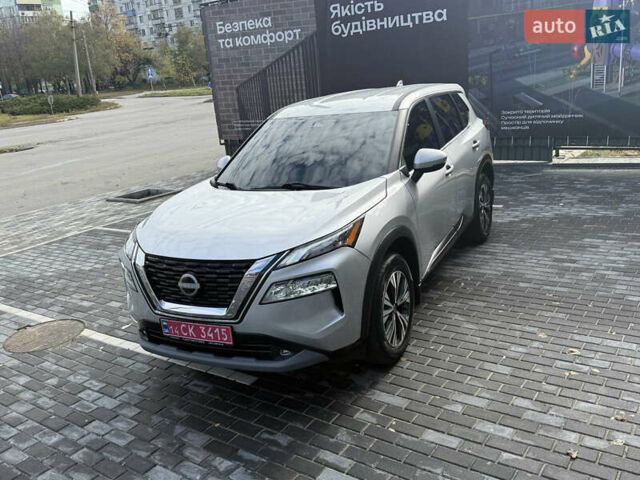 Сірий Ніссан Rogue, об'ємом двигуна 1.5 л та пробігом 72 тис. км за 22500 $, фото 12 на Automoto.ua