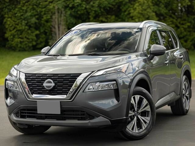 Серый Ниссан Rogue, объемом двигателя 1.5 л и пробегом 36 тыс. км за 15900 $, фото 2 на Automoto.ua