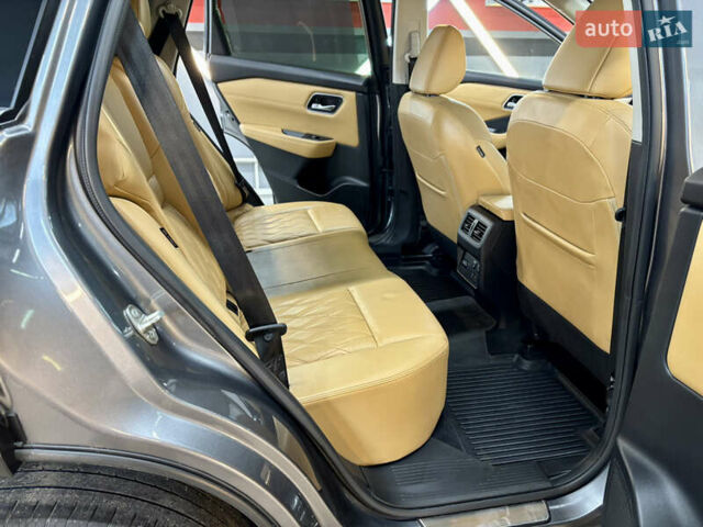 Серый Ниссан Rogue, объемом двигателя 1.5 л и пробегом 46 тыс. км за 26000 $, фото 37 на Automoto.ua