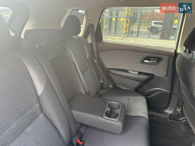 Сірий Ніссан Rogue, об'ємом двигуна 1.5 л та пробігом 72 тис. км за 22500 $, фото 22 на Automoto.ua