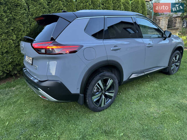 Сірий Ніссан Rogue, об'ємом двигуна 1.5 л та пробігом 32 тис. км за 28000 $, фото 11 на Automoto.ua