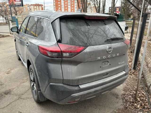 Серый Ниссан Rogue, объемом двигателя 1.5 л и пробегом 47 тыс. км за 20500 $, фото 23 на Automoto.ua