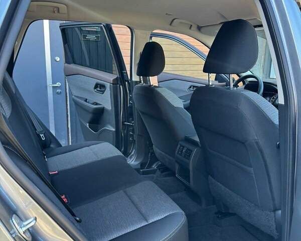 Серый Ниссан Rogue, объемом двигателя 1.5 л и пробегом 26 тыс. км за 19200 $, фото 8 на Automoto.ua