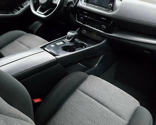 Серый Ниссан Rogue, объемом двигателя 1.5 л и пробегом 40 тыс. км за 18499 $, фото 54 на Automoto.ua