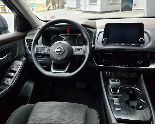 Серый Ниссан Rogue, объемом двигателя 1.5 л и пробегом 40 тыс. км за 18499 $, фото 50 на Automoto.ua