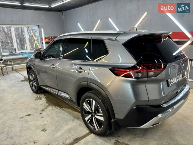 Серый Ниссан Rogue, объемом двигателя 1.5 л и пробегом 46 тыс. км за 26000 $, фото 7 на Automoto.ua