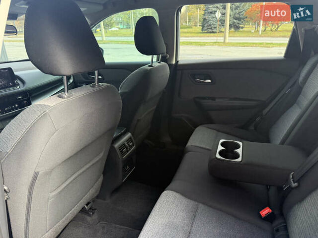 Сірий Ніссан Rogue, об'ємом двигуна 1.5 л та пробігом 72 тис. км за 22500 $, фото 33 на Automoto.ua