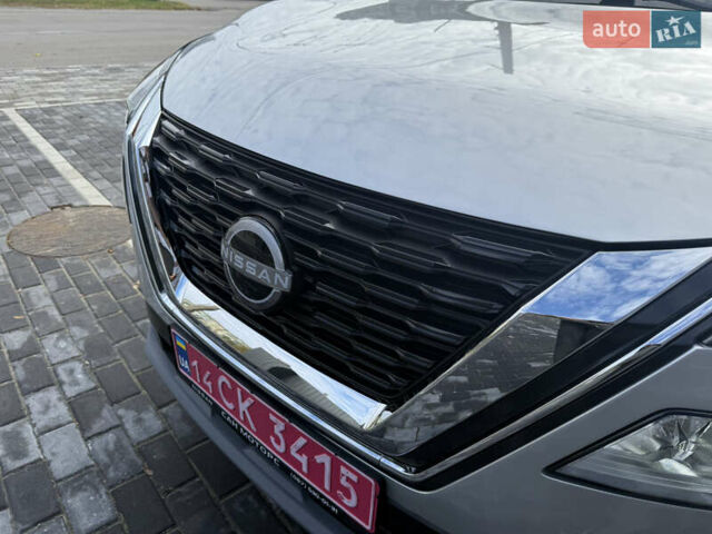 Сірий Ніссан Rogue, об'ємом двигуна 1.5 л та пробігом 72 тис. км за 22500 $, фото 26 на Automoto.ua