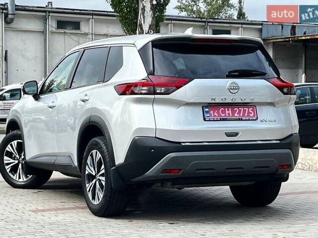 Сірий Ніссан Rogue, об'ємом двигуна 2.39 л та пробігом 109 тис. км за 22500 $, фото 1 на Automoto.ua