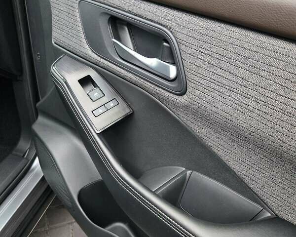 Серый Ниссан Rogue, объемом двигателя 1.5 л и пробегом 40 тыс. км за 18499 $, фото 59 на Automoto.ua