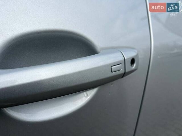 Сірий Ніссан Rogue, об'ємом двигуна 2.39 л та пробігом 109 тис. км за 22500 $, фото 8 на Automoto.ua