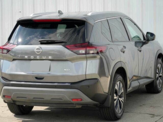 Серый Ниссан Rogue, объемом двигателя 1.5 л и пробегом 27 тыс. км за 14000 $, фото 7 на Automoto.ua