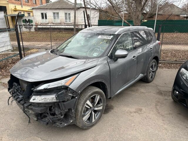 Серый Ниссан Rogue, объемом двигателя 1.5 л и пробегом 47 тыс. км за 20500 $, фото 8 на Automoto.ua