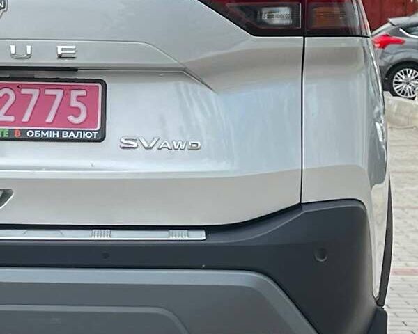 Сірий Ніссан Rogue, об'ємом двигуна 2.39 л та пробігом 109 тис. км за 22500 $, фото 5 на Automoto.ua