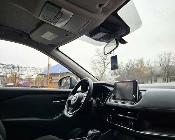 Серый Ниссан Rogue, объемом двигателя 1.5 л и пробегом 40 тыс. км за 18499 $, фото 64 на Automoto.ua